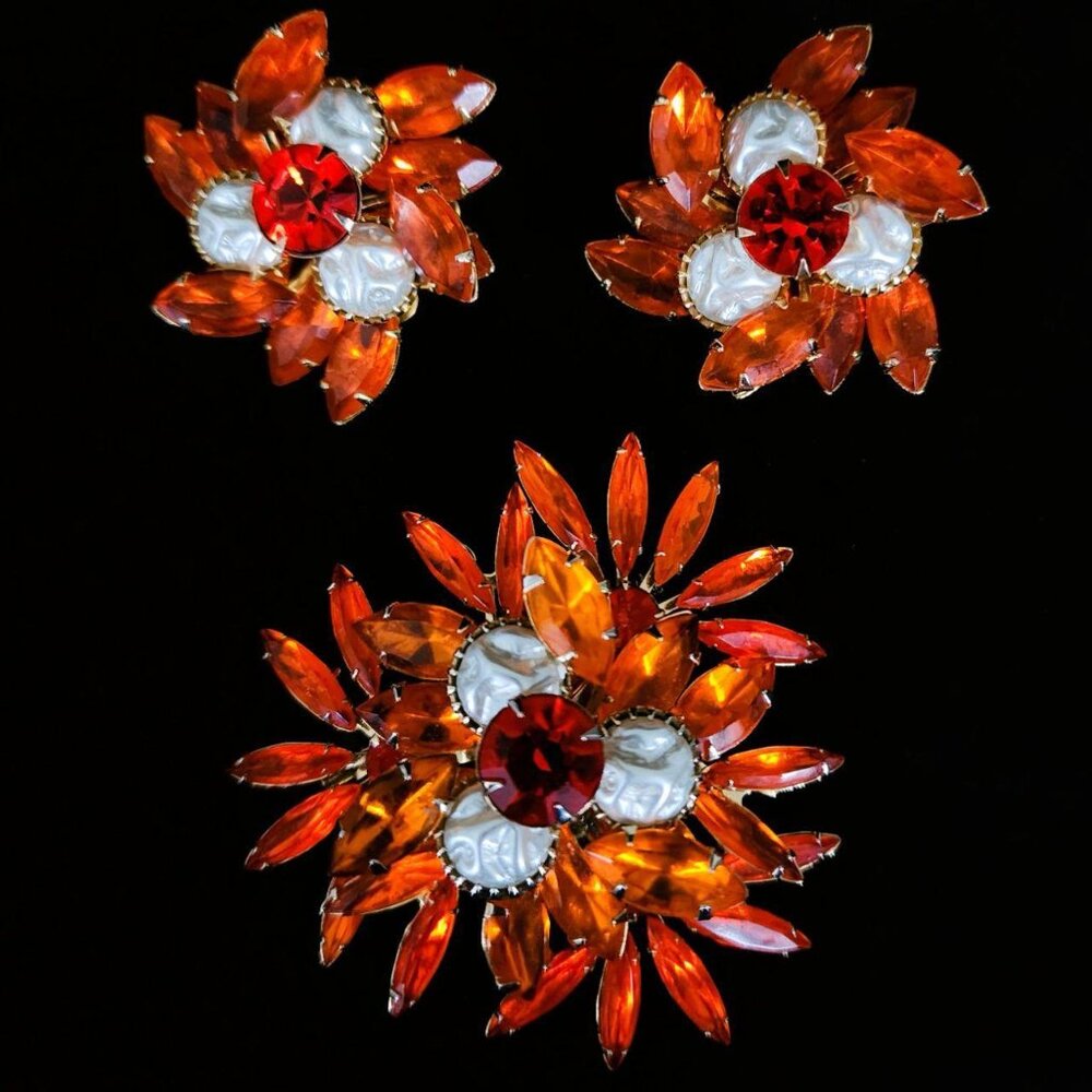Vintage 1950s JUDY LEE Orange Rhinestone & Faux Pearl Earrings & Brooch